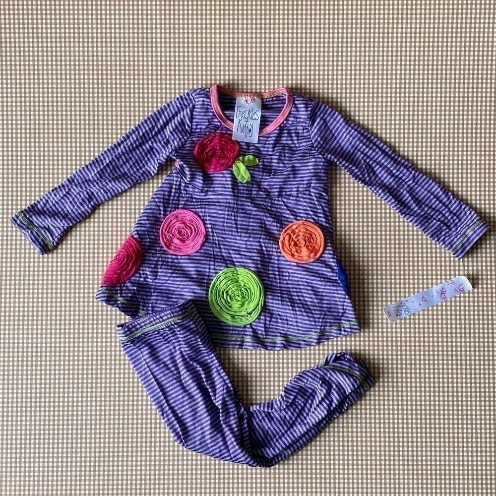 Boutique Freckles‎ & Kitty stretchy bright girl set. Size 3T. NWT